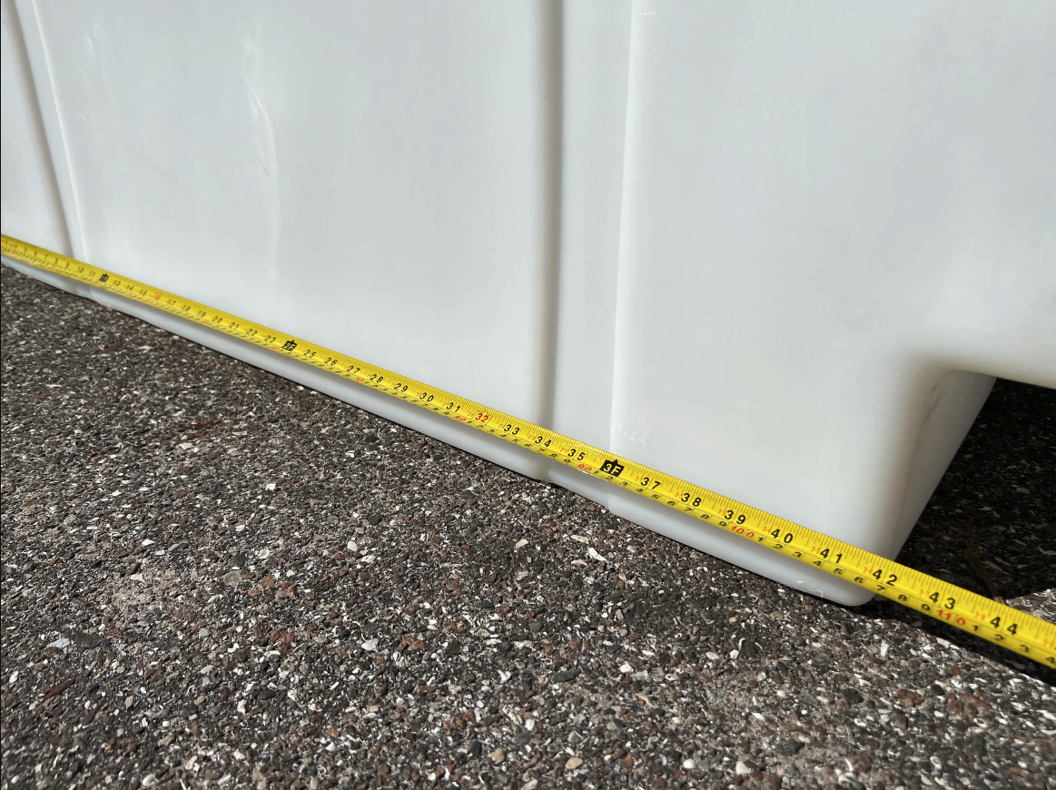 100 gallon vertical tank